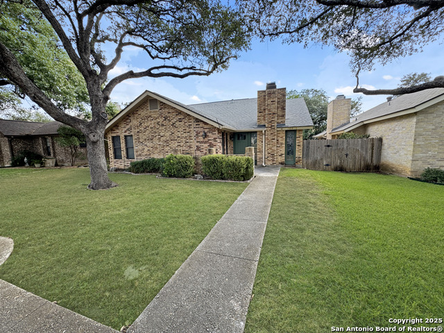 Image 15 of 31 For 16918 Summer Creek Dr