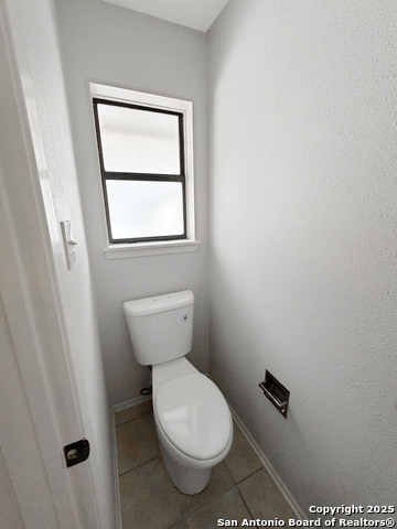 Image 29 of 31 For 16918 Summer Creek Dr