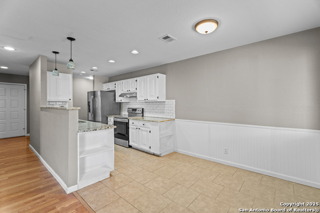 Image 13 of 28 For 4623 Golden Mdws