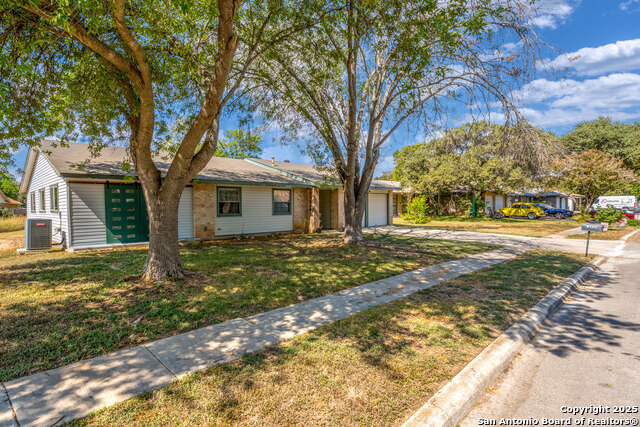 Image 3 of 28 For 4623 Golden Mdws