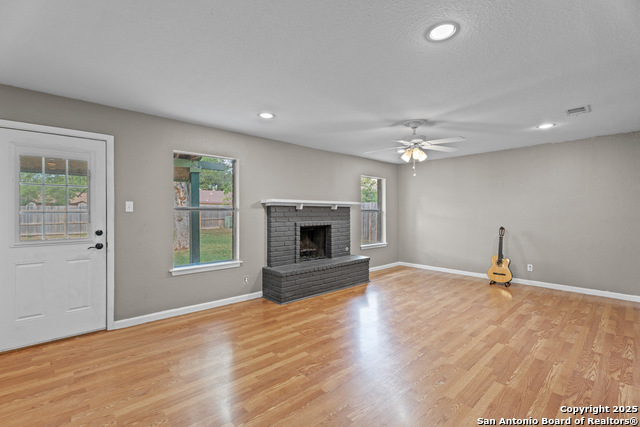 Image 6 of 28 For 4623 Golden Mdws