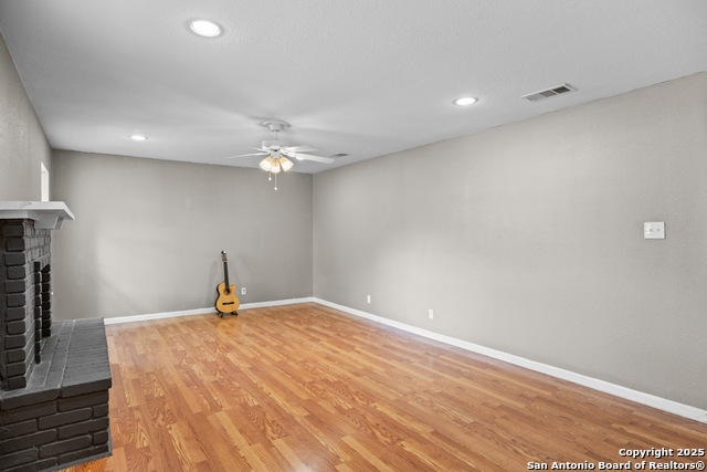 Image 7 of 28 For 4623 Golden Mdws