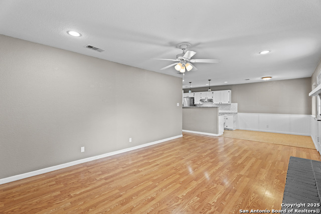 Image 8 of 28 For 4623 Golden Mdws