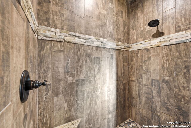 Listing photo id 10 for 198 River Villas Ct Unit 3