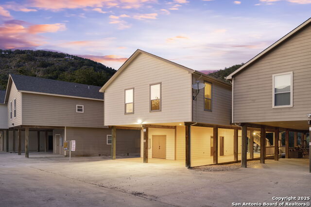 Listing photo id 24 for 198 River Villas Ct Unit 3