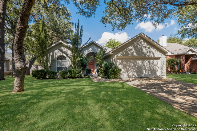 Listing photo id 0 for 5 Carah Ct  