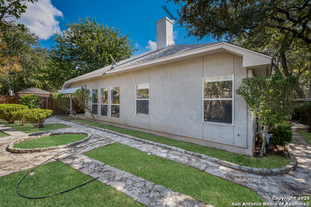 Listing photo id 30 for 5 Carah Ct  