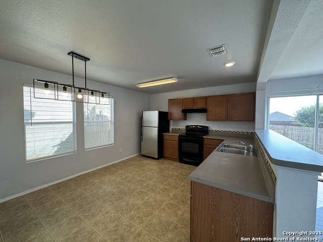 Listing photo id 4 for 12522 Kava Knl