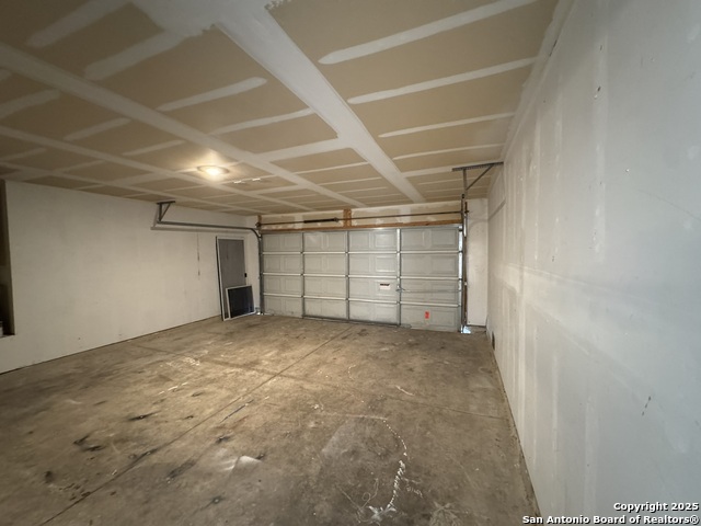 Listing photo id 7 for 12522 Kava Knl