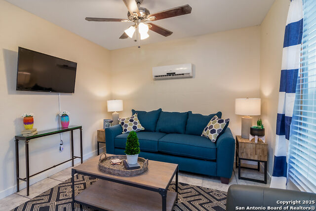 Image 32 of 38 For 418 Myrtle