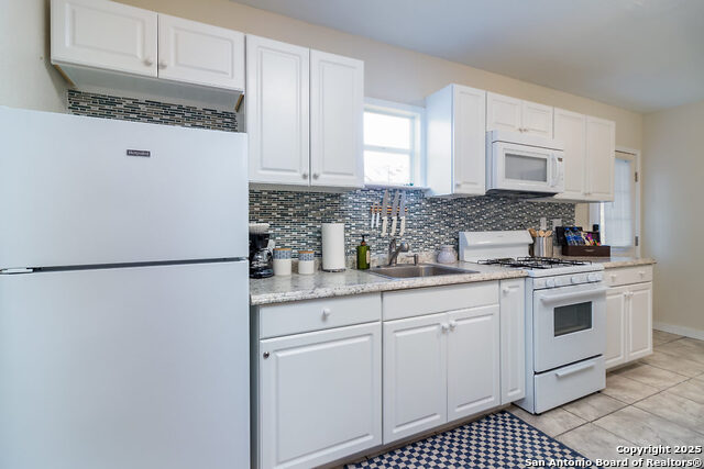 Image 33 of 38 For 418 Myrtle