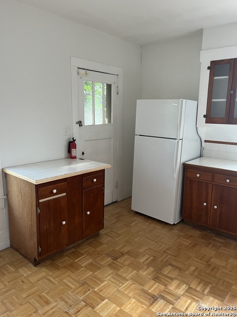 Image 13 of 27 For 418 W Mulberry Apt A