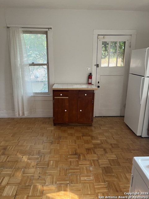 Image 15 of 27 For 418 W Mulberry Apt A