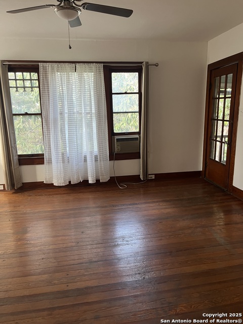 Image 6 of 27 For 418 W Mulberry Apt A