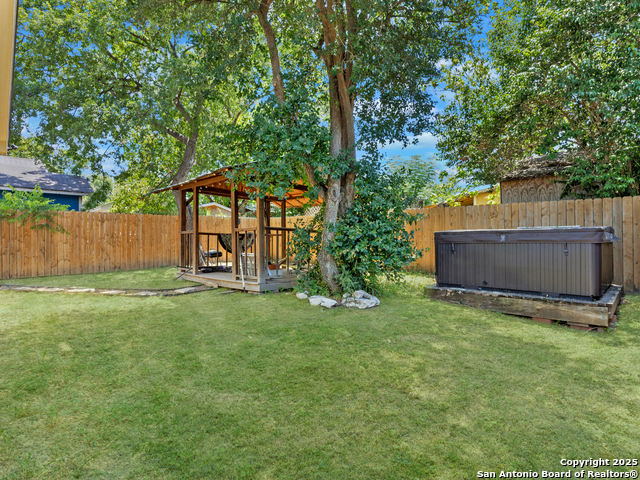 Image 26 of 33 For 142 Jean