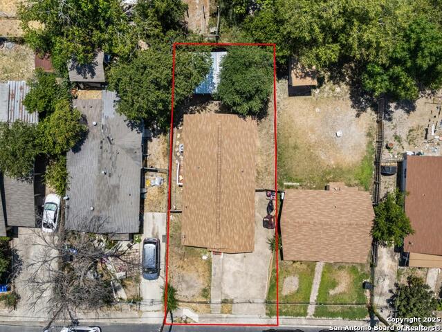 Image 28 of 33 For 142 Jean