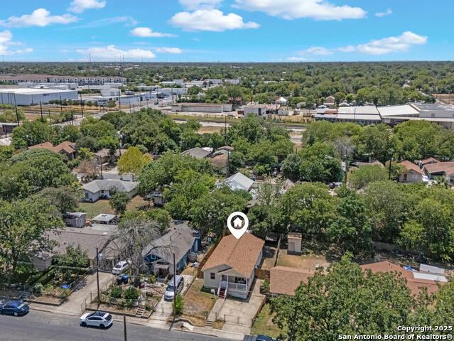 Image 33 of 33 For 142 Jean