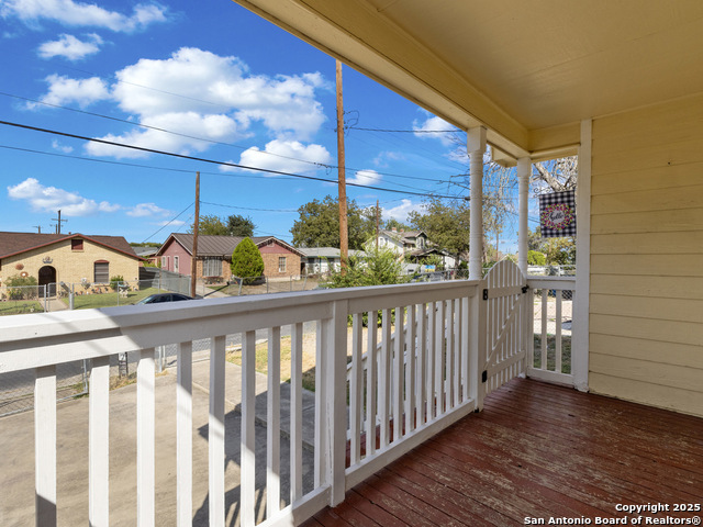 Image 4 of 33 For 142 Jean