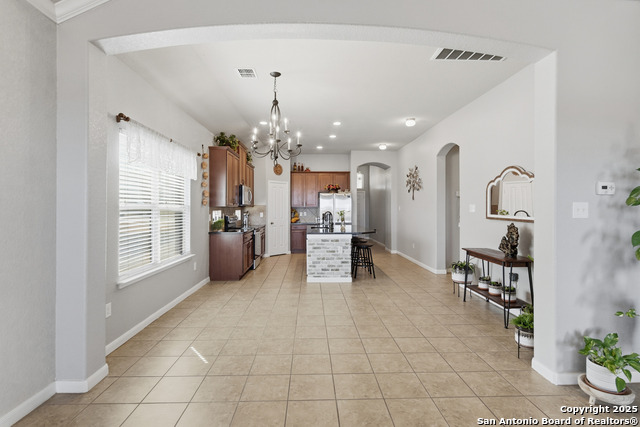 Listing photo id 12 for 851 Highland