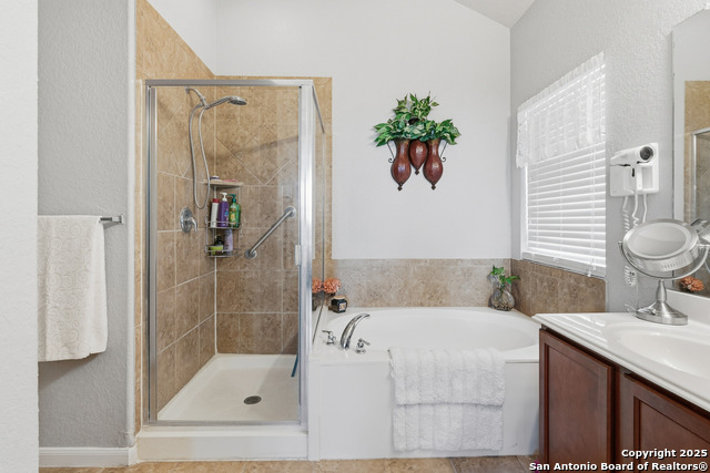 Listing photo id 21 for 851 Highland