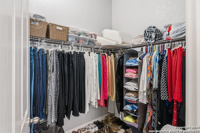 Listing photo id 23 for 851 Highland