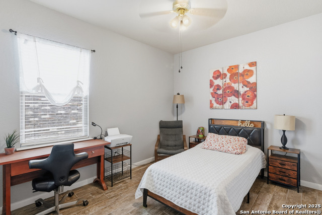 Listing photo id 25 for 851 Highland