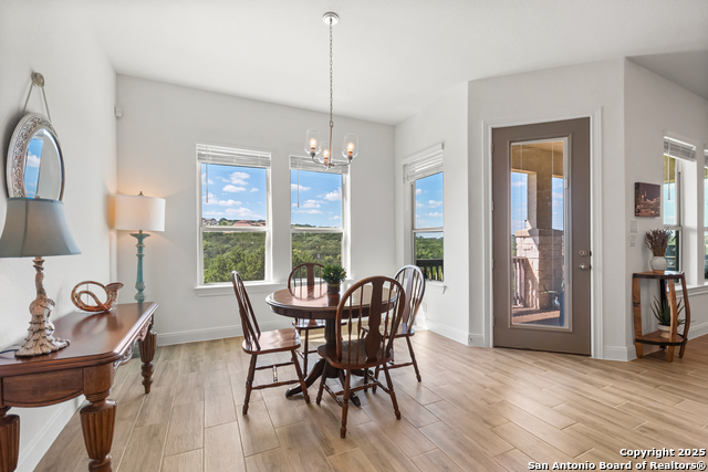 Listing photo id 9 for 270 Blue Diamond