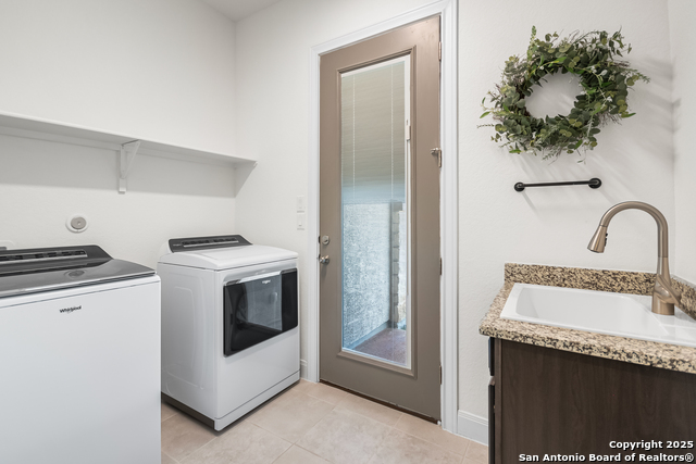 Listing photo id 23 for 270 Blue Diamond