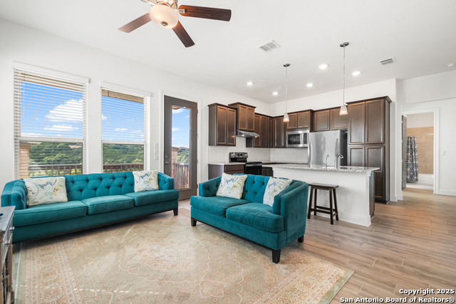 Listing photo id 25 for 270 Blue Diamond