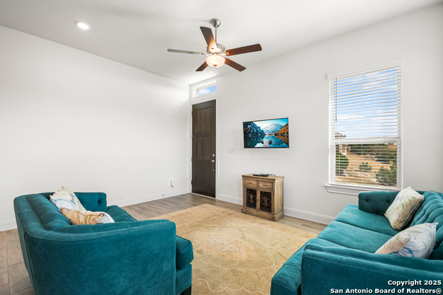 Listing photo id 26 for 270 Blue Diamond