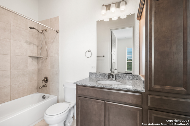 Listing photo id 31 for 270 Blue Diamond