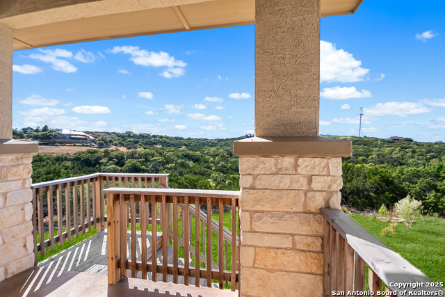 Listing photo id 34 for 270 Blue Diamond