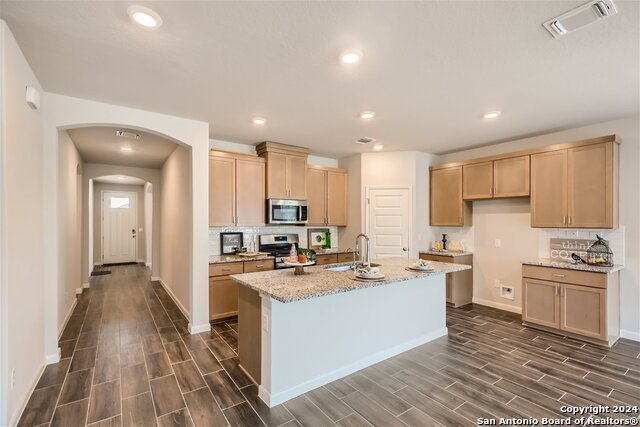 Image 10 of 38 For 4725 Club Face