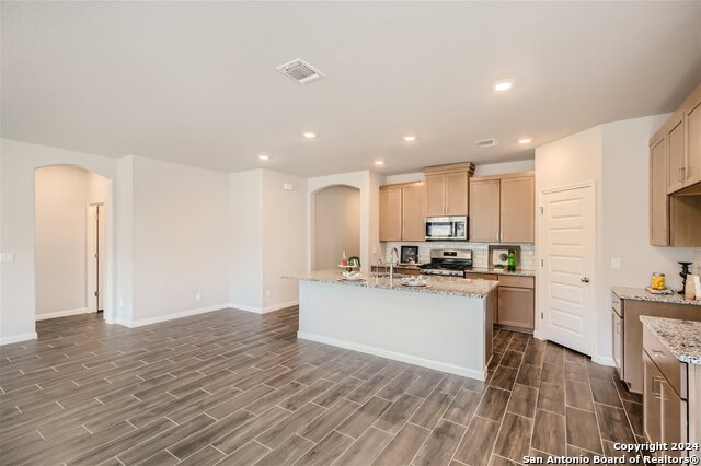 Image 11 of 38 For 4725 Club Face