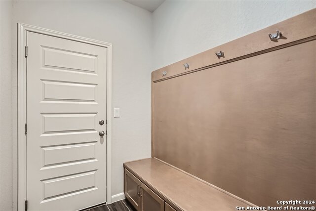 Image 22 of 38 For 4725 Club Face