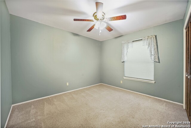 Image 20 of 45 For 983 Hollyhock