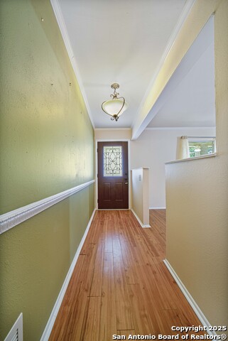 Image 5 of 45 For 983 Hollyhock