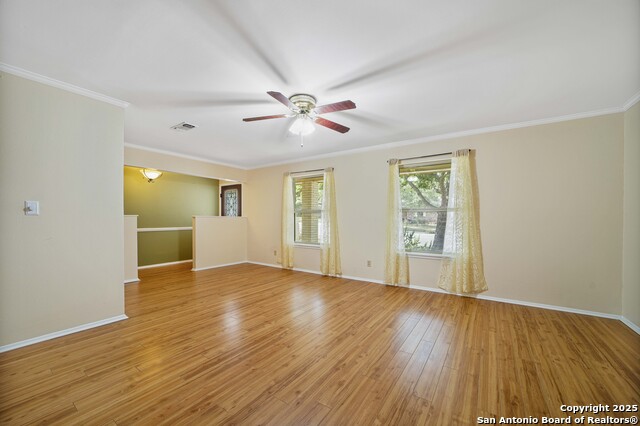 Image 8 of 45 For 983 Hollyhock