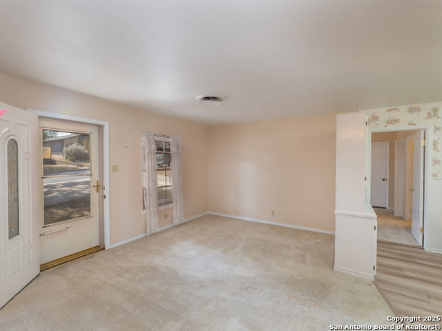 Image 22 of 31 For 3807 Palfrey St E