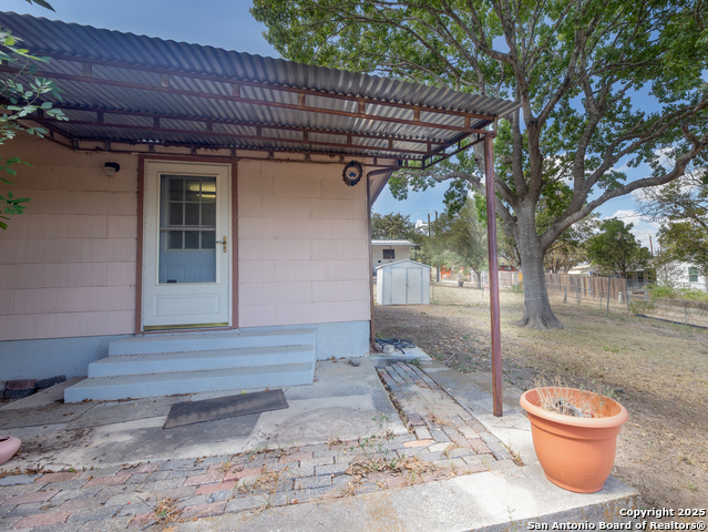 Image 23 of 31 For 3807 Palfrey St E