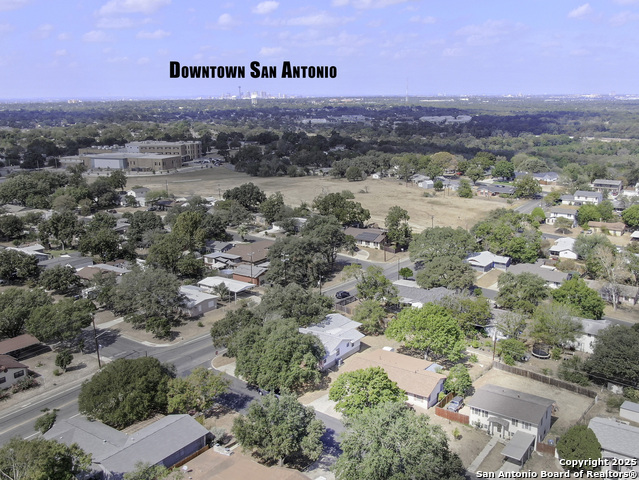 Image 4 of 31 For 3807 Palfrey St E