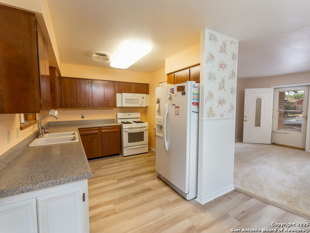 Image 8 of 31 For 3807 Palfrey St E