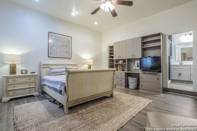 Listing photo id 10 for 11415 Whisper Dawn