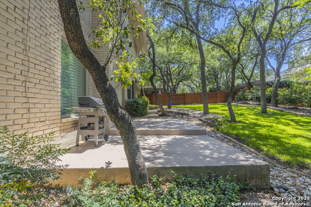 Listing photo id 30 for 11415 Whisper Dawn