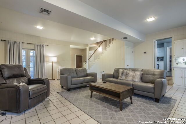 Listing photo id 3 for 11415 Whisper Dawn