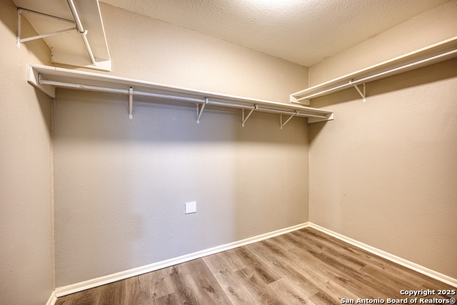 Image 12 of 33 For 7825 Sandpiper Park