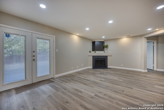 Image 18 of 33 For 7825 Sandpiper Park