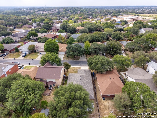 Image 29 of 33 For 7825 Sandpiper Park