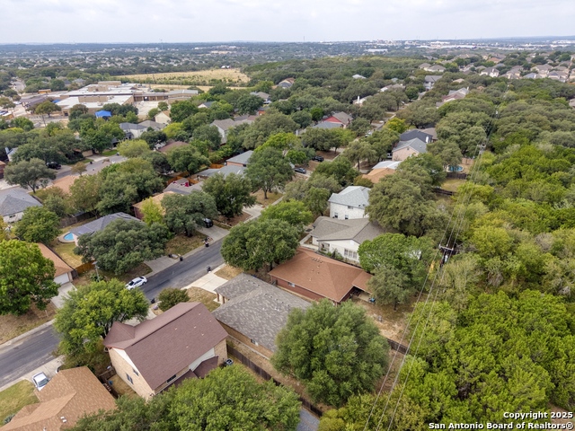 Image 32 of 33 For 7825 Sandpiper Park