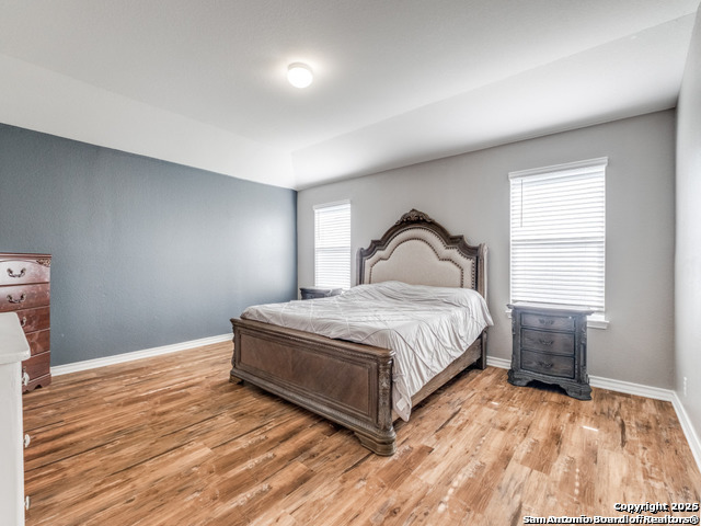 Listing photo id 9 for 6727 Hoffman Plain